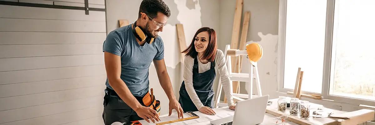 planeación de remodelación con instalación de ventanas de PVC de alta gama para mejorar aislamiento térmico y acústico